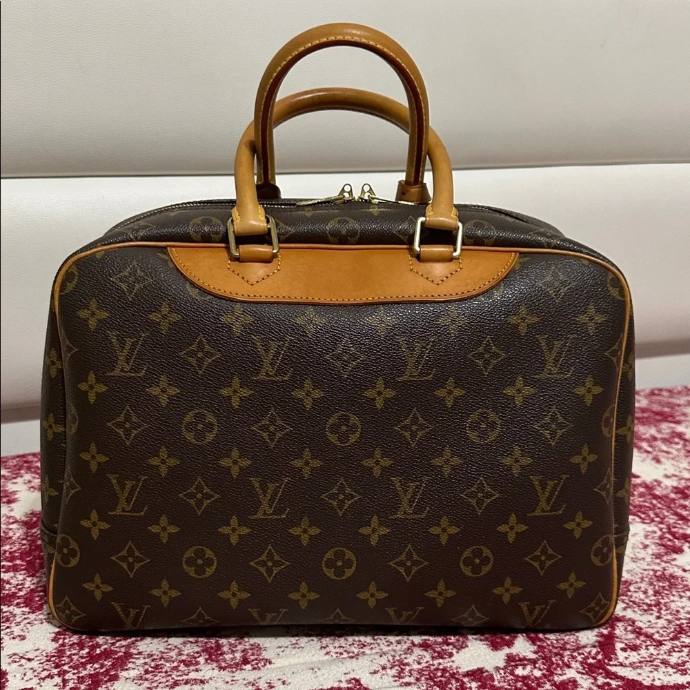 Louis Vuitton Monogram Deauville Handbag